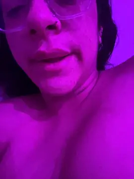 Ninnfa online show from November 23, 2025, 9:14 pm