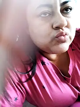 Snapshot of Monseratte21 chatting on April 10, 2026, 3:52 pm Monseratte21 online show from April 10, 2026, 3:52 pm