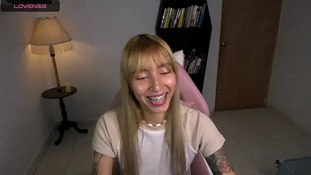 Saucy Jenn online show from February 13, 2026, 3:39 am