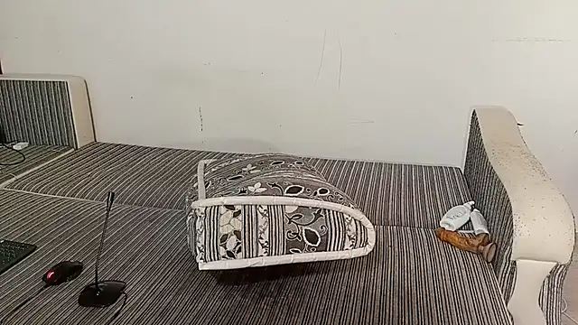 Snapshot of LuxMelys chatting on September 13, 2025, 3:06 am LuxMelys online show from September 13, 2025, 3:06 am