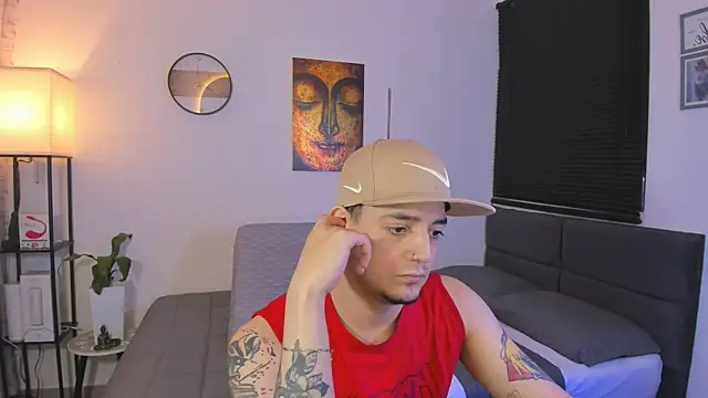 Snapshot of alejandro_calderon1 chatting on July 15, 2026, 4:41 am alejandro calderon1 online show from July 15, 2026, 4:41 am