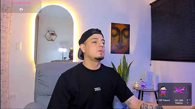 alejandro calderon1 online show from January 9, 2026, 3:13 am