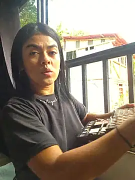 Hannah-grace online show from November 2, 2025, 1:27 pm