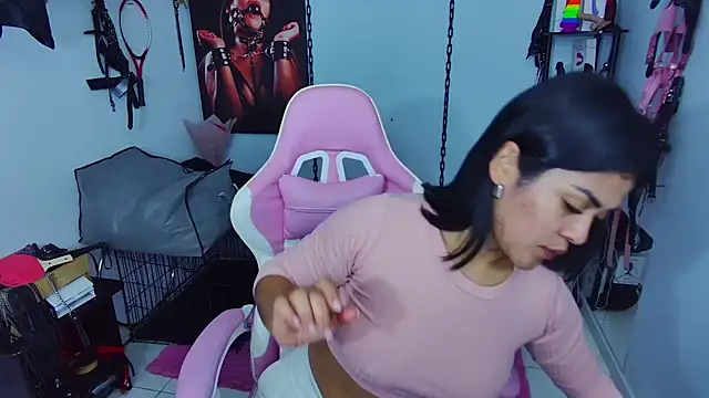 Hannah-grace online show from November 21, 2025, 12:59 pm