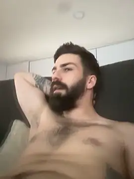 kinkyguy04 online show from May 4, 2026, 3:59 pm