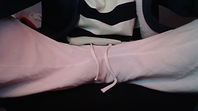 Snapshot of herver67 chatting on November 16, 2025, 4:17 am herver67 online show from November 16, 2025, 4:17 am