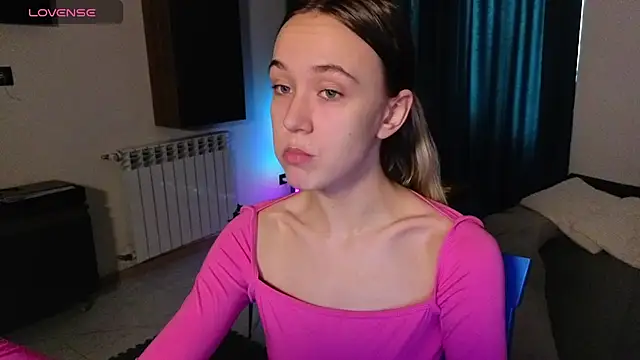 SexyCocobutt online show from November 20, 2025, 10:05 am