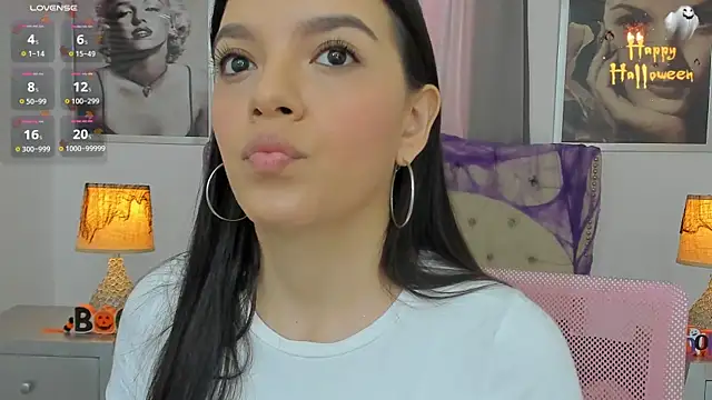 Snapshot of Beautyari_ chatting on November 1, 2025, 12:21 pm Beautyari online show from November 1, 2025, 12:21 pm