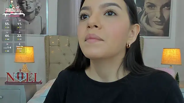 Snapshot of Beautyari_ chatting on December 2, 2025, 12:18 pm Beautyari online show from December 2, 2025, 12:18 pm