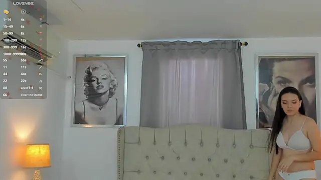 Snapshot of Beautyari_ chatting on November 18, 2025, 1:03 pm Beautyari online show from November 18, 2025, 1:03 pm