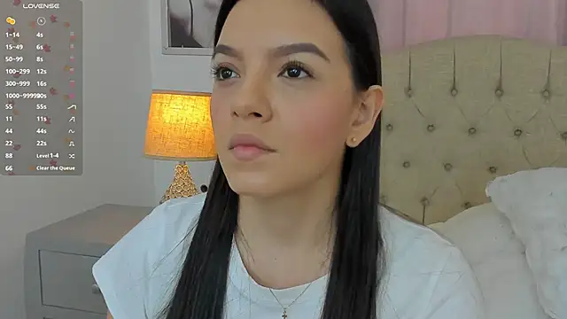 Snapshot of Beautyari_ chatting on November 24, 2025, 12:38 pm Beautyari online show from November 24, 2025, 12:38 pm