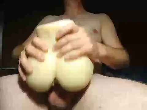 Snapshot of super_sonic2 chatting on October 3, 2025, 8:32 pm super sonic2 online show from October 3, 2025, 8:32 pm