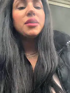 Snapshot of MeghanXO chatting on October 31, 2025, 1:52 pm MeghanXO online show from October 31, 2025, 1:52 pm