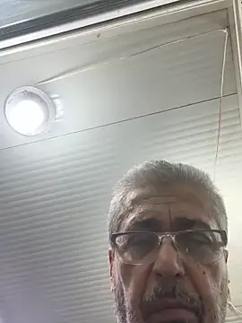 semir4282 online show from December 14, 2025, 4:45 pm