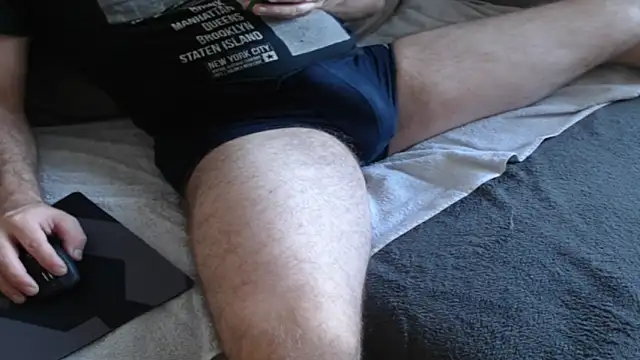 Snapshot of Silver_Boyy chatting on September 28, 2025, 2:13 pm Silver Boyy online show from September 28, 2025, 2:13 pm