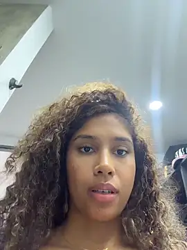 stormyy  online show from February 15, 2026, 7:35 pm