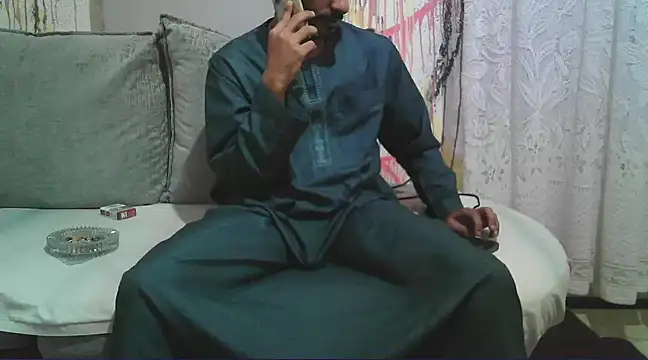 Snapshot of foxsanSs chatting on January 5, 2025, 9:05 am foxsanSs online show from January 5, 2025, 9:05 am