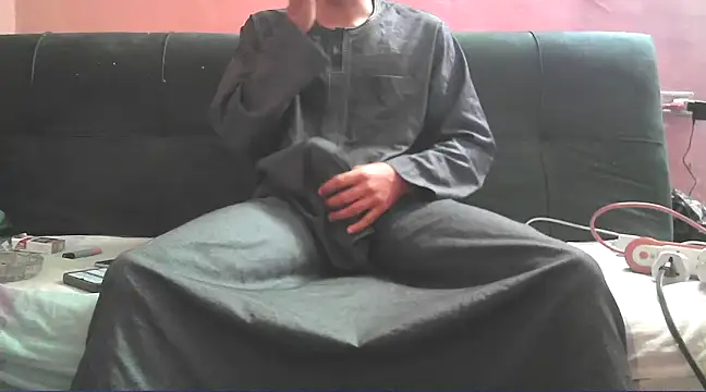 Snapshot of foxsanSs chatting on February 27, 2025, 5:29 am foxsanSs online show from February 27, 2025, 5:29 am