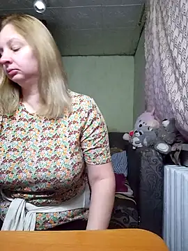 BustyBlond online show from April 12, 2026, 2:59 am