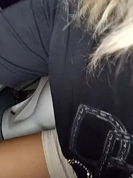 BustyBlond online show from November 13, 2025, 9:24 am