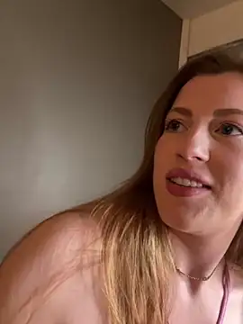 FoxyFrenchy online show from February 11, 2025, 6:22 pm