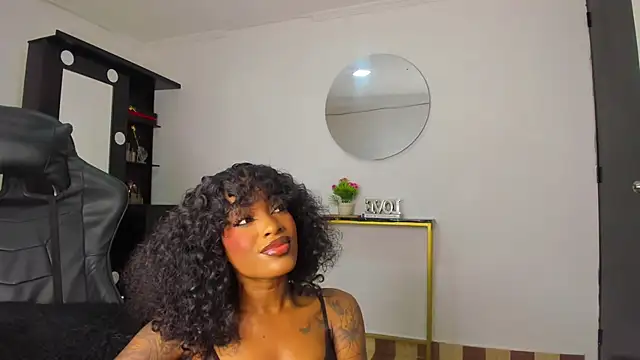 Emattaylor online show from November 30, 2025, 11:33 am