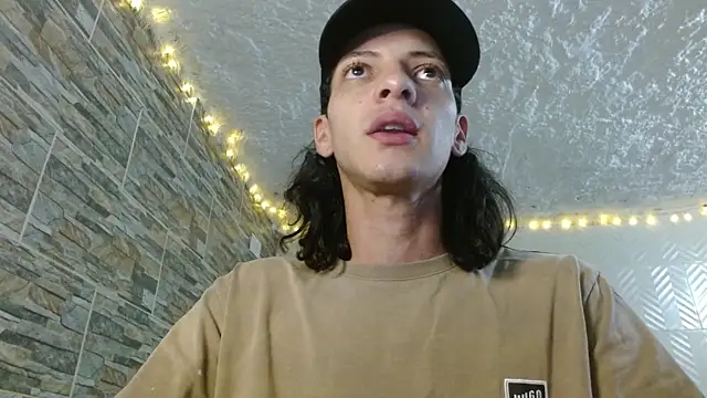 omar alurba online show from April 21, 2026, 10:38 pm