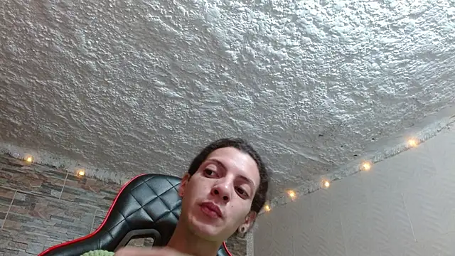 Snapshot of omar_alurba chatting on November 22, 2025, 8:18 pm omar alurba online show from November 22, 2025, 8:18 pm