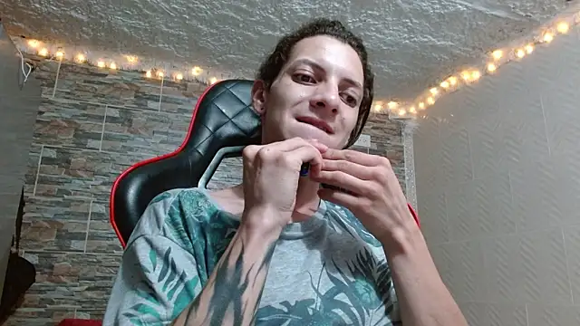 Snapshot of omar_alurba chatting on November 26, 2025, 11:16 pm omar alurba online show from November 26, 2025, 11:16 pm