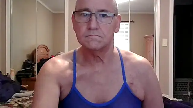 Snapshot of takeitall101 chatting on January 18, 2026, 4:10 pm takeitall101 online show from January 18, 2026, 4:10 pm