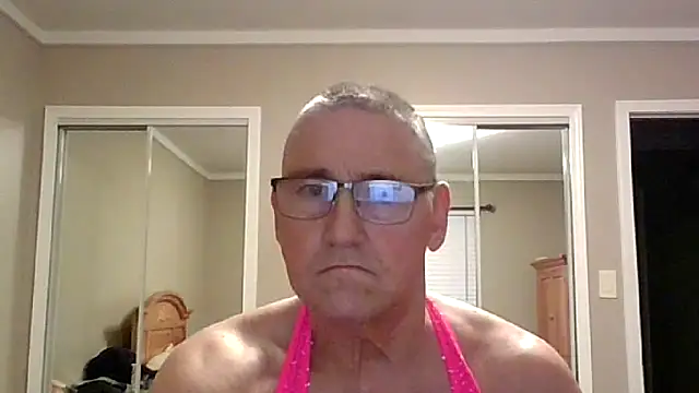 Snapshot of takeitall101 chatting on February 1, 2026, 10:52 pm takeitall101 online show from February 1, 2026, 10:52 pm