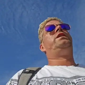 Trucker Hunter online show from October 27, 2025, 4:08 pm