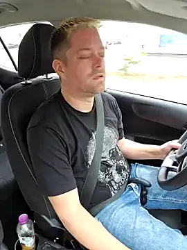 Trucker Hunter online show from March 14, 2025, 1:35 pm