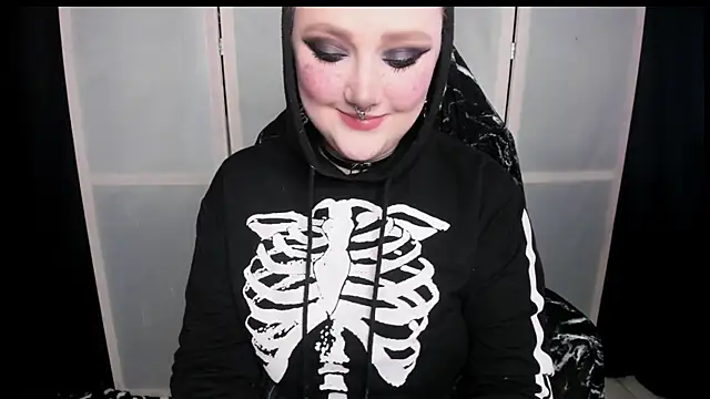 Snapshot of YourDyingBride chatting on May 9, 2026, 4:54 pm YourDyingBride online show from May 9, 2026, 4:54 pm