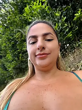 Snapshot of sammyqueenx21 chatting on June 2, 2026, 11:54 am sammyqueenx21 online show from June 2, 2026, 11:54 am