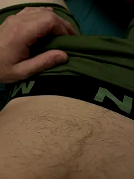 Juna8584 online show from November 27, 2025, 11:38 pm