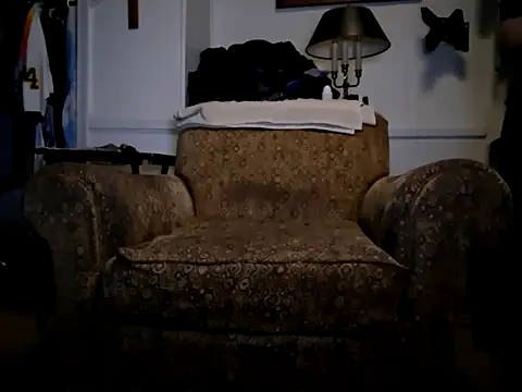 curiouscock38 online show from December 4, 2025, 11:09 am