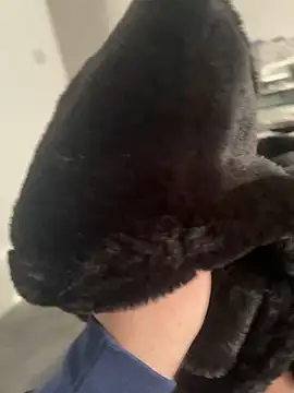 Snapshot of Furdale chatting on March 7, 2025, 3:28 pm Furdale online show from March 7, 2025, 3:28 pm