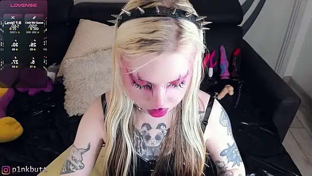 Snapshot of HelenGoat chatting on February 1, 2025, 10:23 pm HelenGoat online show from February 1, 2025, 10:23 pm