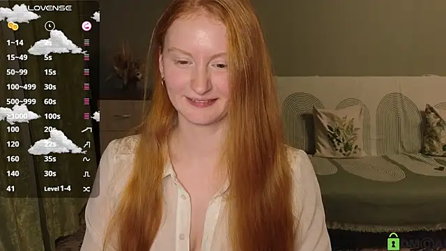 Snapshot of astoria_ross_ chatting on December 15, 2025, 3:18 pm astoria ross online show from December 15, 2025, 3:18 pm