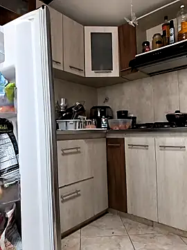 Snapshot of shelby_kutter chatting on November 28, 2025, 4:18 pm shelby kutter online show from November 28, 2025, 4:18 pm