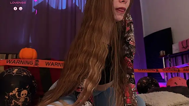 VeronikaAv online show from October 27, 2025, 2:23 am