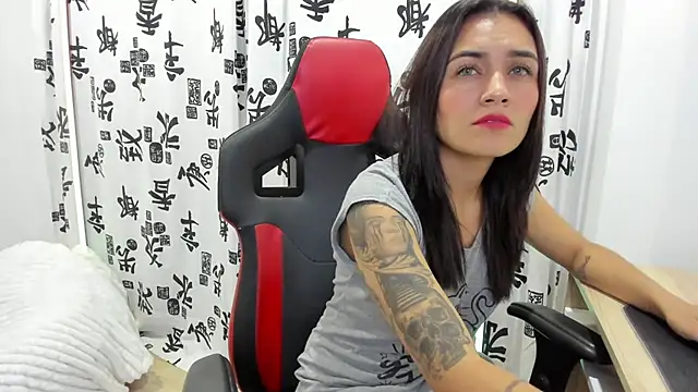 Dalia D online show from March 7, 2025, 1:42 am