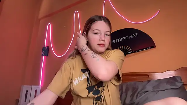 -veranito- online show from December 16, 2025, 9:08 pm