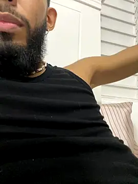 Snapshot of Alessandro__Rossi chatting on November 27, 2025, 9:21 am Alessandro Rossi online show from November 27, 2025, 9:21 am