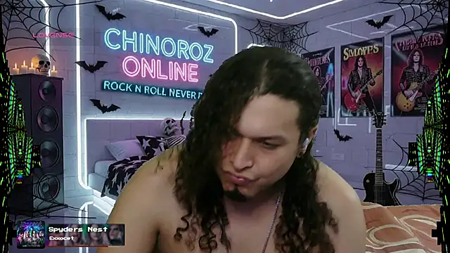 Snapshot of chino_roz chatting on October 27, 2025, 8:15 am chino roz online show from October 27, 2025, 8:15 am