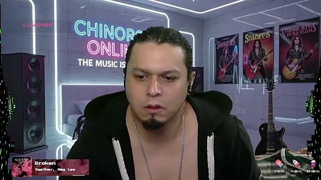 Snapshot of chino_roz chatting on October 3, 2025, 3:46 pm chino roz online show from October 3, 2025, 3:46 pm