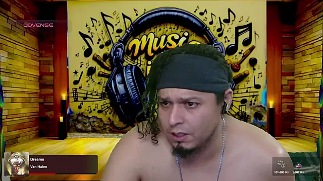 Snapshot of chino_roz chatting on March 19, 2025, 11:25 pm chino roz online show from March 19, 2025, 11:25 pm