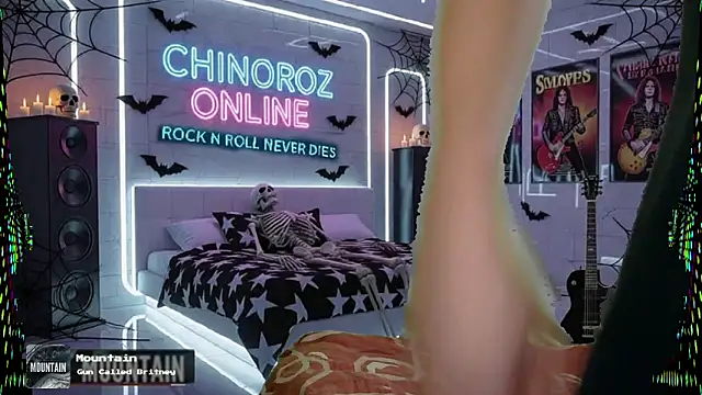 Snapshot of chino_roz chatting on October 24, 2025, 11:37 pm chino roz online show from October 24, 2025, 11:37 pm