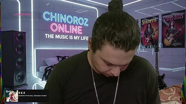 Snapshot of chino_roz chatting on September 9, 2025, 1:42 pm chino roz online show from September 9, 2025, 1:42 pm